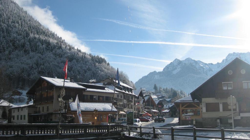 Hotel Le Mont Jorat Abondance Bagian luar foto